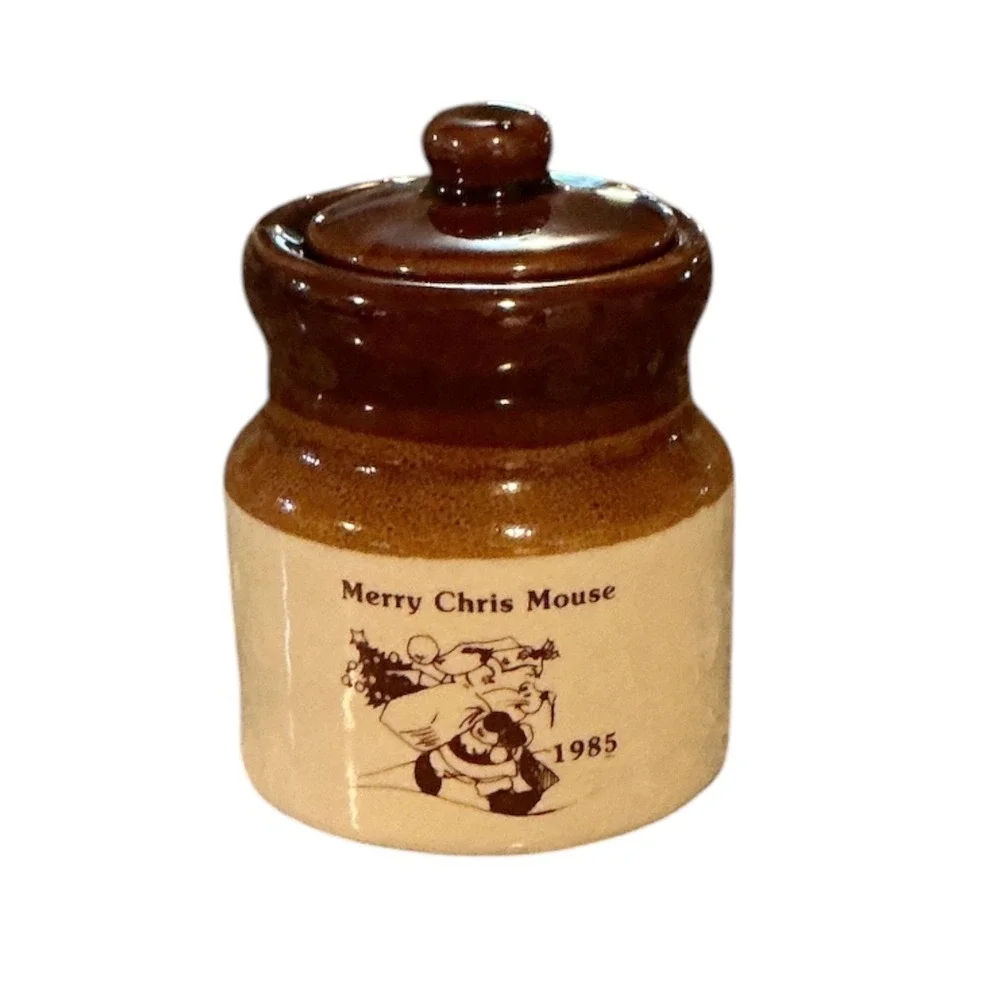 Vintage 1985 Merry Chris Mouse Stoneware Bean Pot Lidded Crock Brown Cream 4x2.5